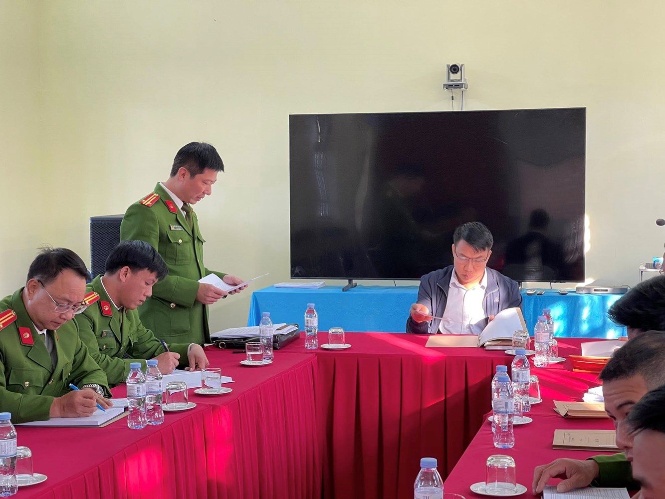 HỘI NGHỊ TRIỂN KHAI KẾ HOẠCH ĐẨY MẠNH ỨNG DỤNG CHUYỂN ĐỔI SỐ GẮN VỚI CÔNG TÁC ĐẢM BẢO ANTT TẠI XÃ THANH AN