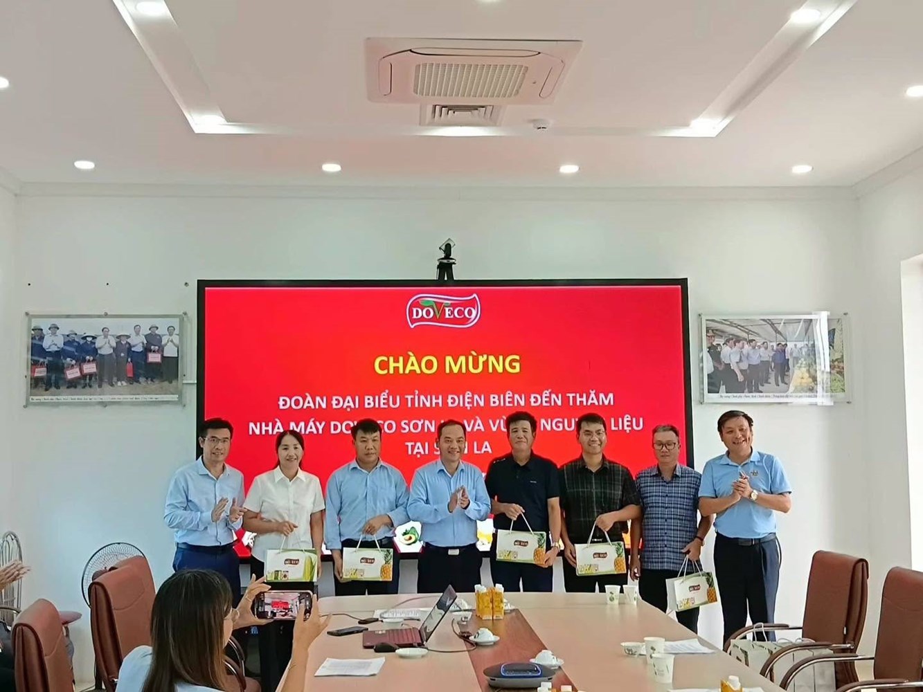 ĐOÀN CÔNG TÁC XÃ THANH AN THAM QUAN, HỌC TẬP TẠI NHÀ MÁY DOVECO